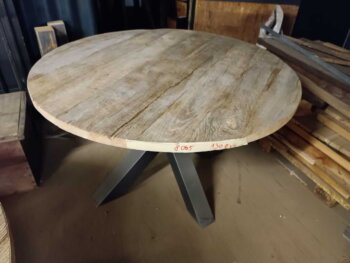 Tafel Oud Eiken 130cm 4cm Metaal Spinpoot