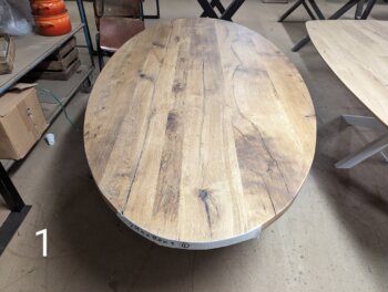 Tafel Oud Eiken Ovaal 240x120x4cm Metaal Spinpoot