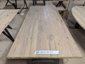 Tafel Oud Eiken 220x100x4cm Metaal A Poten