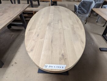 Tafel Nieuw Eiken Ovaal 240x110x4cm Metalen T Poten